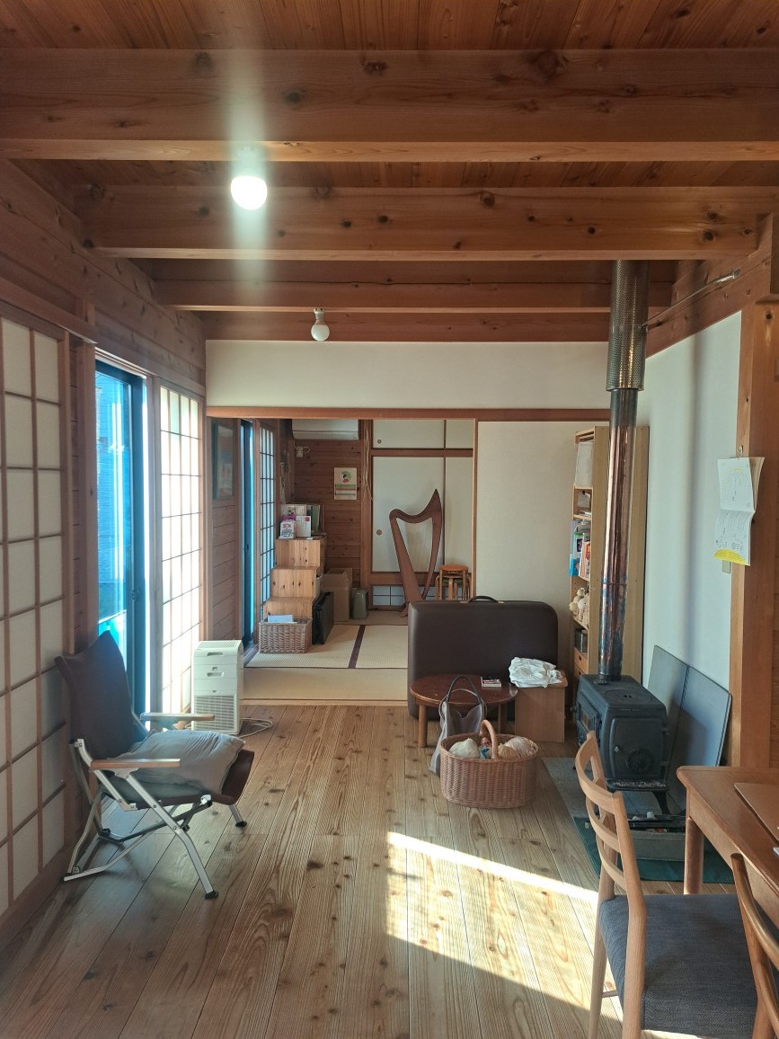 18歳と95歳の木の家