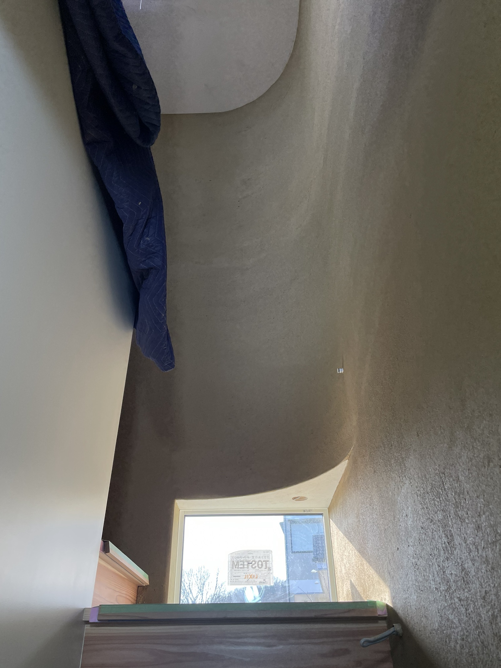 羽根建壁　中塗り